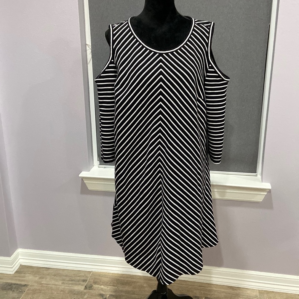Cocktail Dress 🖤🤍